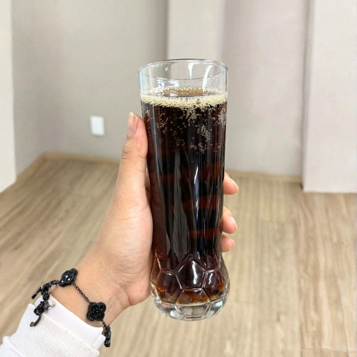 Futbol Kicks – Juego de 6 Vasos de Vidrio 420 ml – Diseño Deportivo Moderno