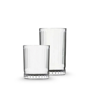 Vasos Galata de vidrio transparente en formatos highball y old fashioned con líneas verticales