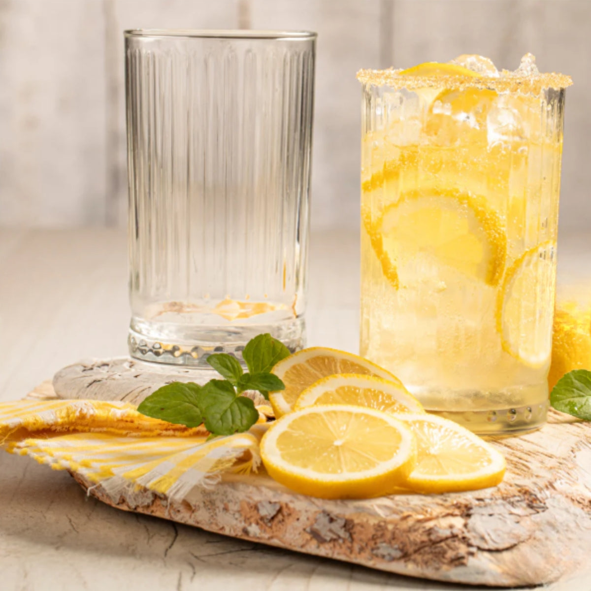 Juego de vasos Galata de vidrio ideal para uso diario y reuniones