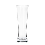 tarro cervecero de cristal en fondo blanco